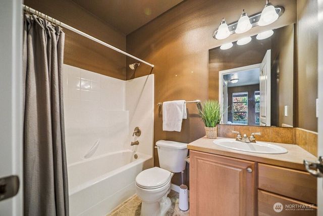 2353 Yakima Court, Tacoma, WA 98405