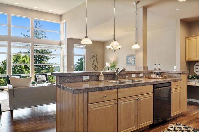 2353 Yakima Court, Tacoma, WA 98405