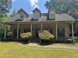 407 N Thunderbird Road, Hernando, MS 38632