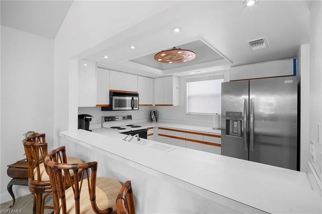 22180 Tallwood CT # 805, Estero, FL 33928