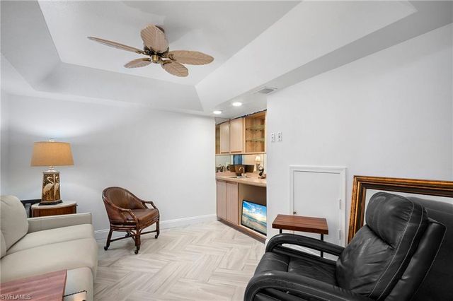 22180 Tallwood CT # 805, Estero, FL 33928