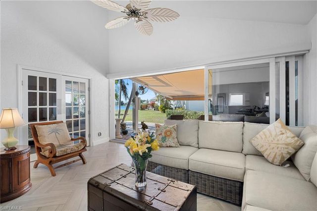 22180 Tallwood CT # 805, Estero, FL 33928