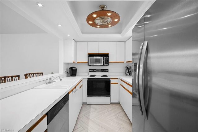 22180 Tallwood CT # 805, Estero, FL 33928