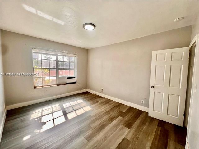 6940 Bay Dr 7, Miami Beach, FL 33141