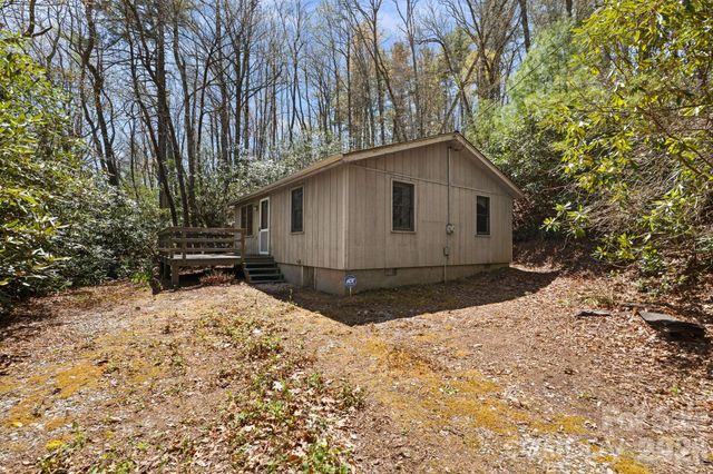 8977 Rose Hollow Avenue, Newland, NC 28657