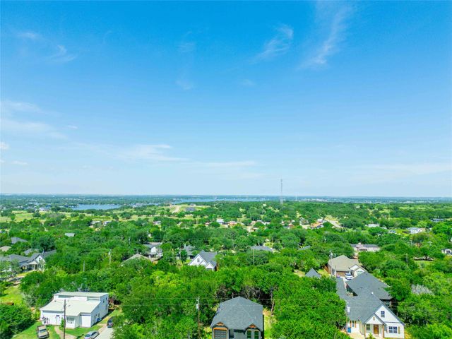 5712 Vanessa Court, Granbury, TX 76048