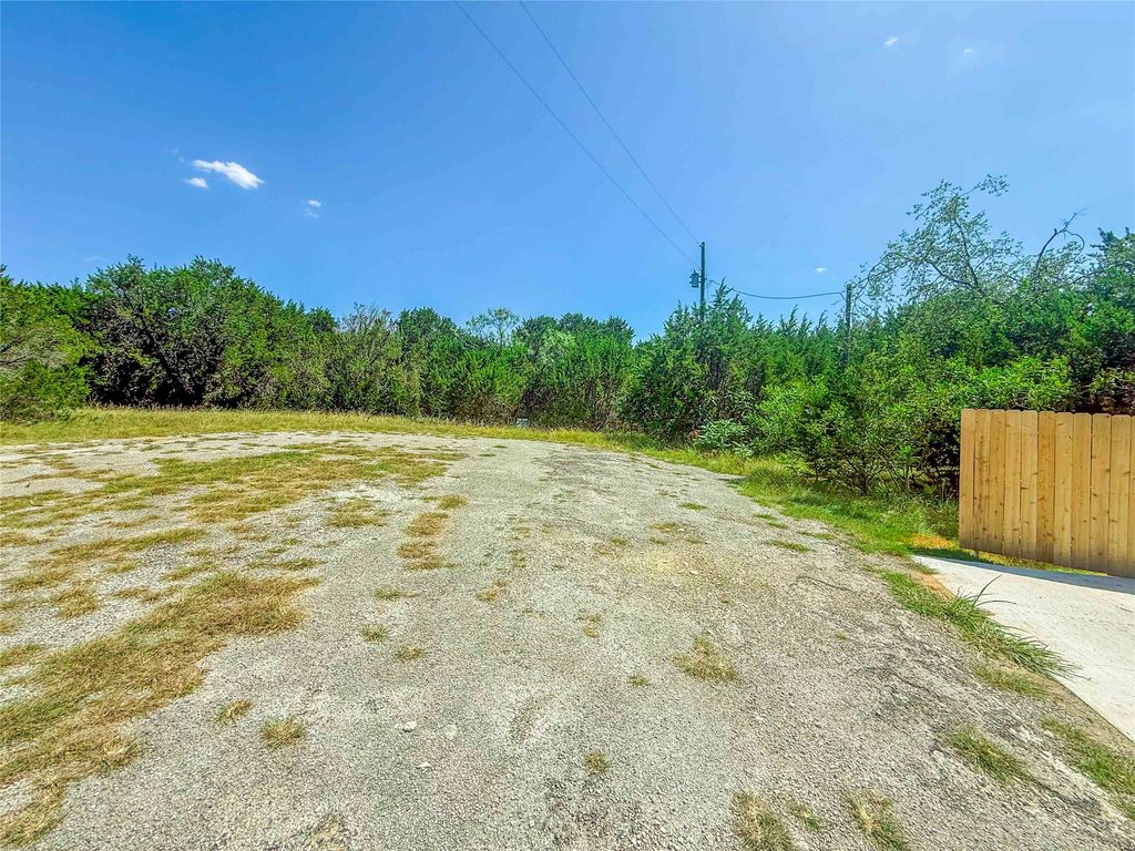 5712 Vanessa Court, Granbury, TX 76048