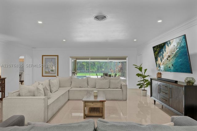 11805 SW 62nd Ave, Pinecrest, FL 33156