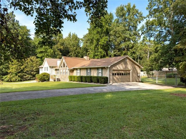 518 Club Valley Drive, Mcdonough, GA 30281