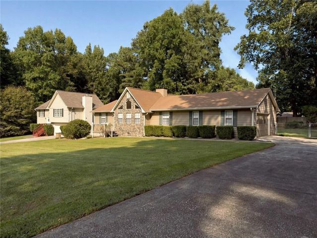 518 Club Valley Drive, Mcdonough, GA 30281