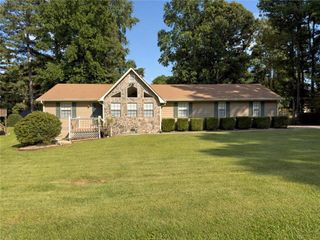 518 Club Valley Drive, Mcdonough, GA 30281