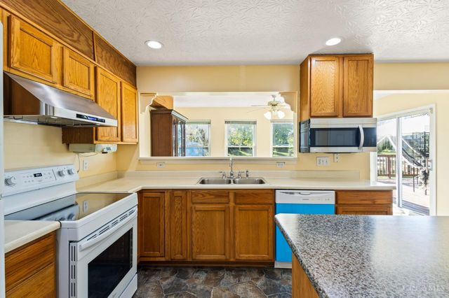 6921 Woodland View Drive, Liberty Twp, OH 45044