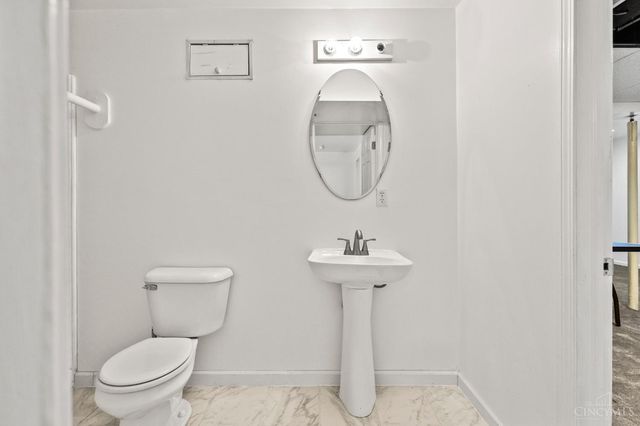 6921 Woodland View Drive, Liberty Twp, OH 45044