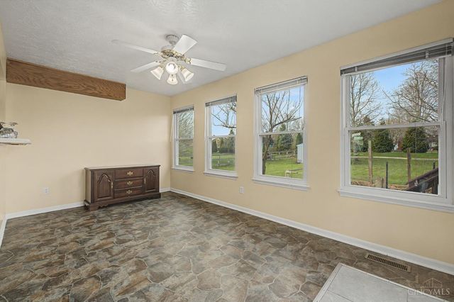 6921 Woodland View Drive, Liberty Twp, OH 45044