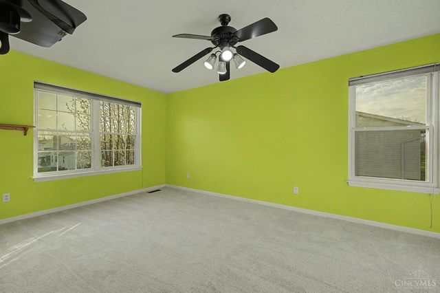 6921 Woodland View Drive, Liberty Twp, OH 45044