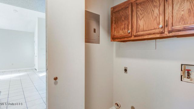 2390 Merlin Cove, Biloxi, MS 39531