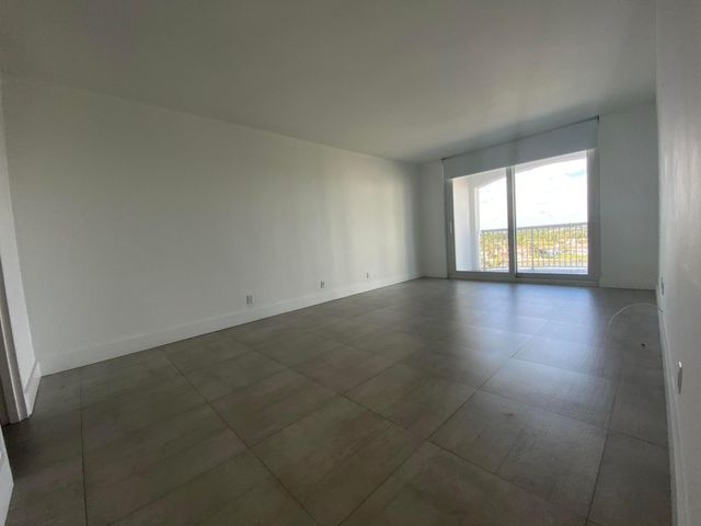 5401 Collins Avenue 620, Miami Beach, FL 33140