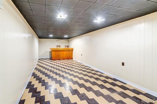 8812 McNulty Drive, St Louis, MO 63114