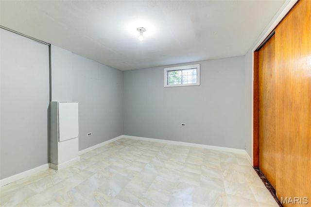 8812 McNulty Drive, St Louis, MO 63114