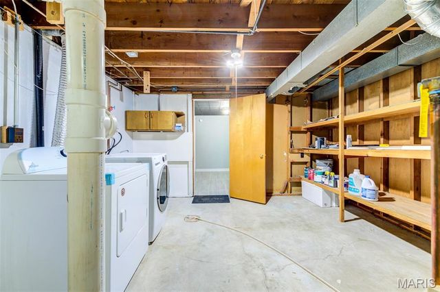8812 McNulty Drive, St Louis, MO 63114