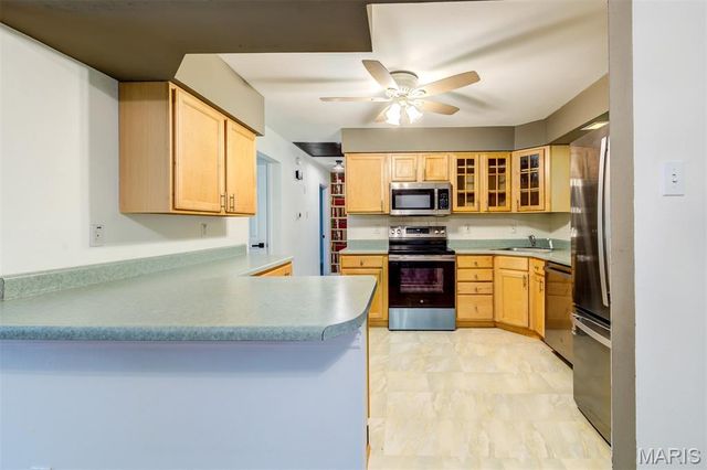 8812 McNulty Drive, St Louis, MO 63114