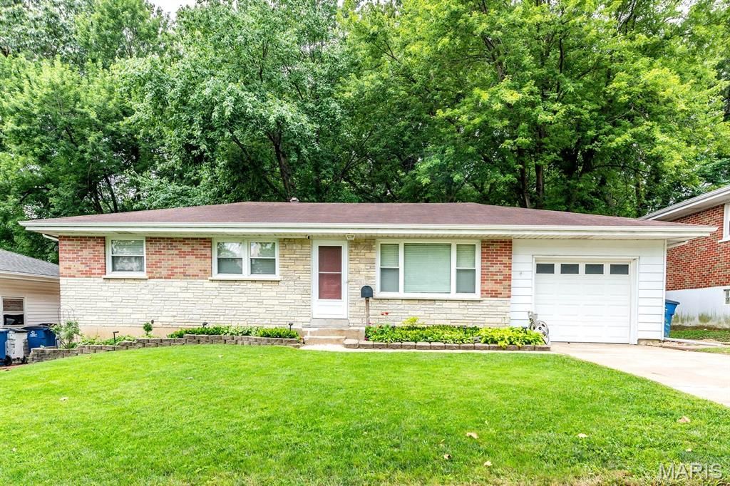 8812 McNulty Drive, St Louis, MO 63114