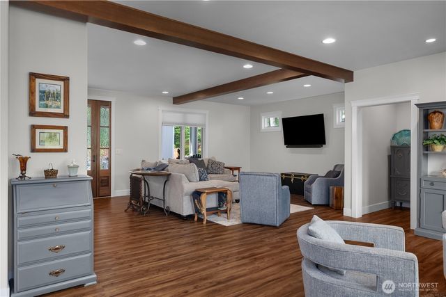 1061 E Ballantrae Drive, Shelton, WA 98584