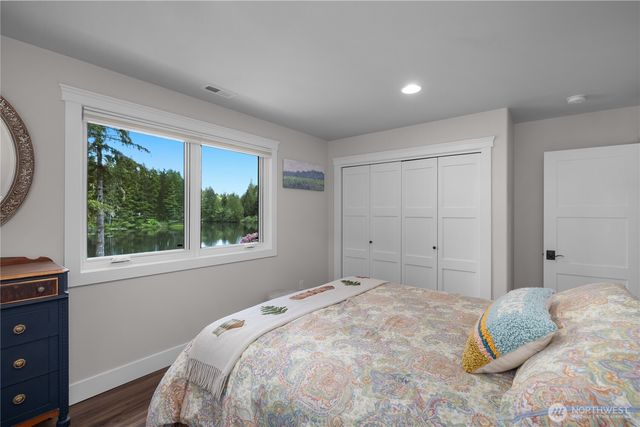 1061 E Ballantrae Drive, Shelton, WA 98584