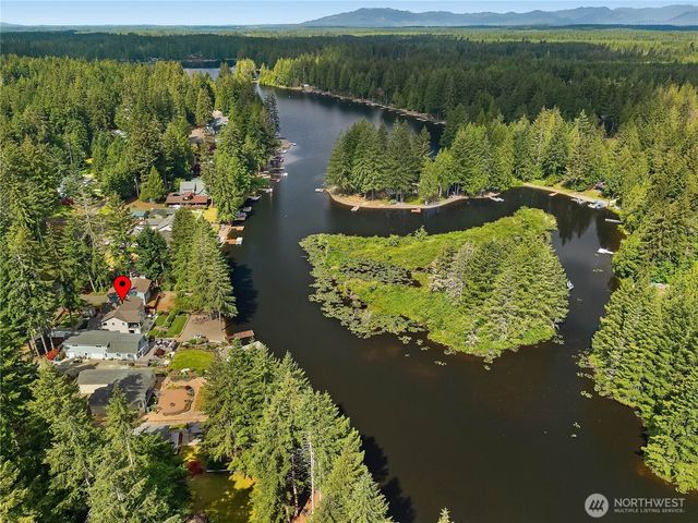 1061 E Ballantrae Drive, Shelton, WA 98584