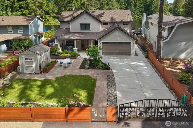 1061 E Ballantrae Drive, Shelton, WA 98584