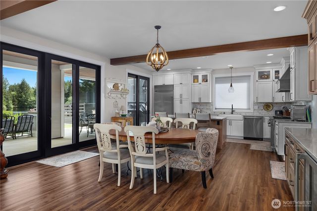 1061 E Ballantrae Drive, Shelton, WA 98584