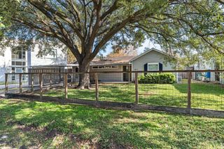 1811 W 14th 1/2 Street, Houston, TX 77008