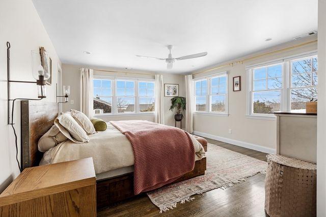 43 Park View Dr, Hingham, MA 02043