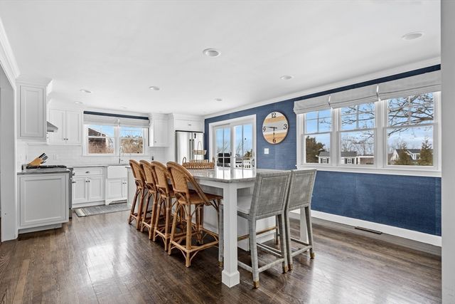 43 Park View Dr, Hingham, MA 02043