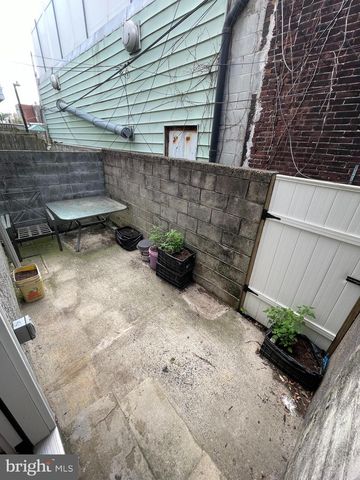 2610 S FRANKLIN ST, Philadelphia, PA 19148