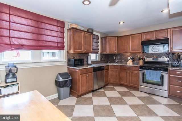 4510 OAKMONT ST, Philadelphia, PA 19136