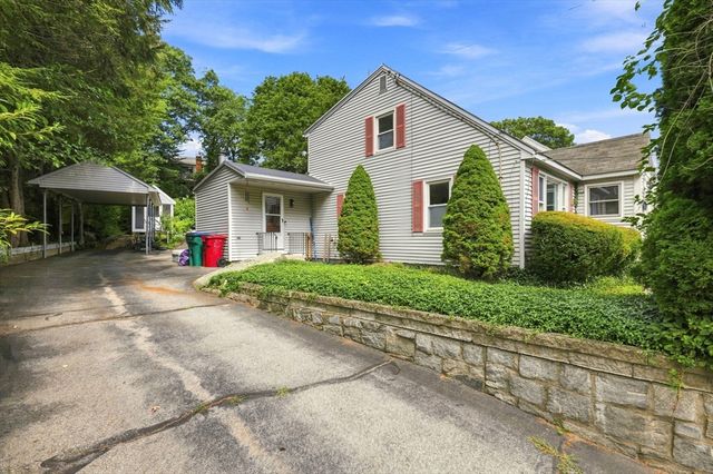 124 E Meadow Rd, Lowell, MA 01854