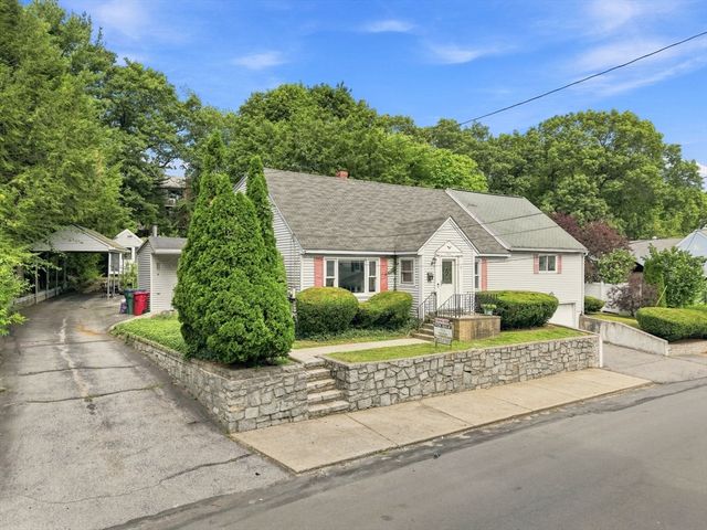 124 E Meadow Rd, Lowell, MA 01854