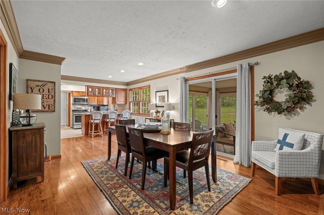 147 S Hayden Pky, Hudson, OH 44236
