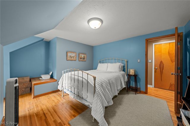 147 S Hayden Pky, Hudson, OH 44236