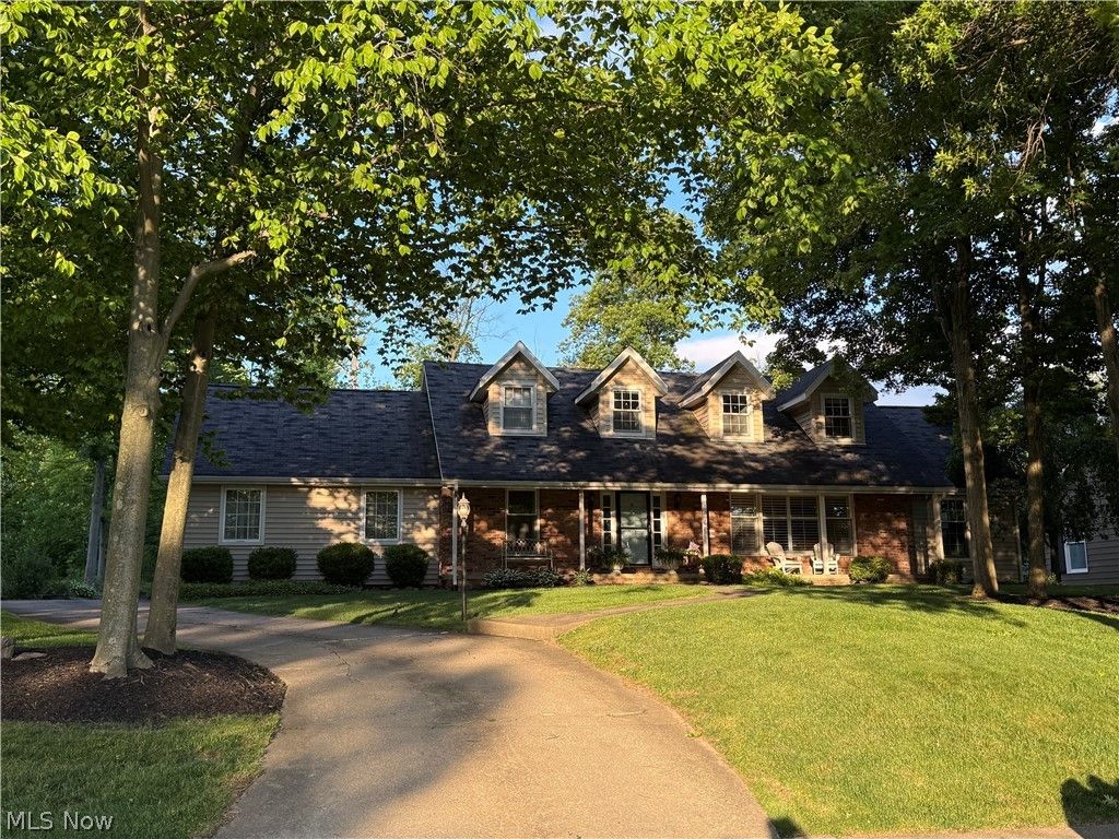 147 S Hayden Pky, Hudson, OH 44236