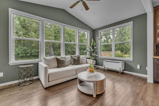 8377 Lindsey Lane, Canton Twp, MI 48187
