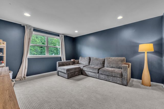 8377 Lindsey Lane, Canton Twp, MI 48187