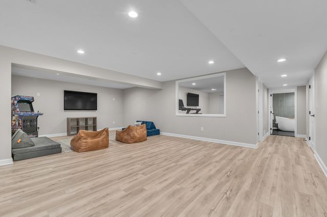 8377 Lindsey Lane, Canton Twp, MI 48187
