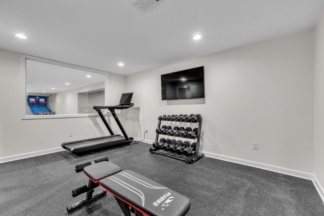 8377 Lindsey Lane, Canton Twp, MI 48187
