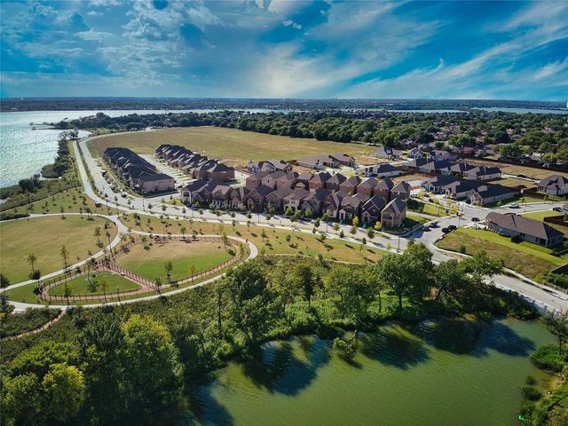 2000 Naples Drive, Rowlett, TX 75088