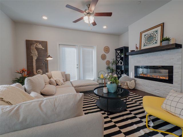 2000 Naples Drive, Rowlett, TX 75088