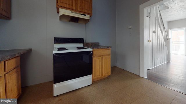 2842 N TANEY ST, Philadelphia, PA 19132