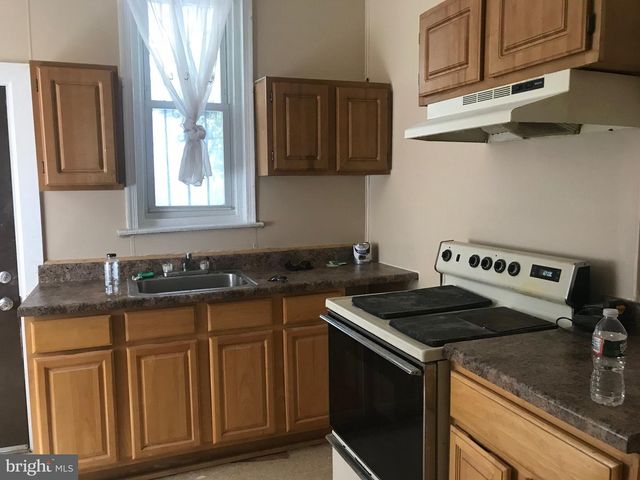 2842 N TANEY ST, Philadelphia, PA 19132
