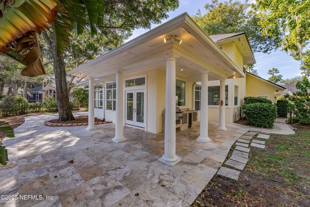 905 SHIPWATCH Drive E, Jacksonville, FL 32225